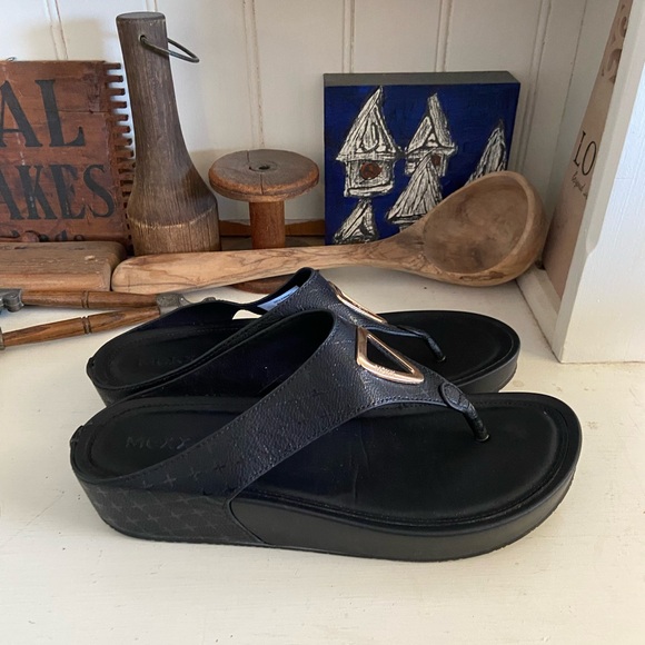 Mexx - Picture 2 of 3